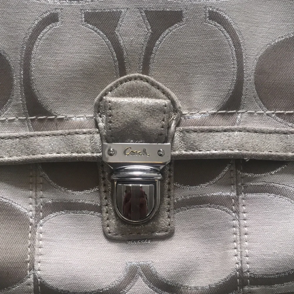 AUTHENTIC “COACH POPPY GLAM” PURSE - Picture 4 of 15